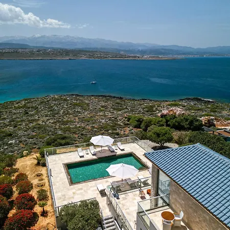 Seacrete Villa *