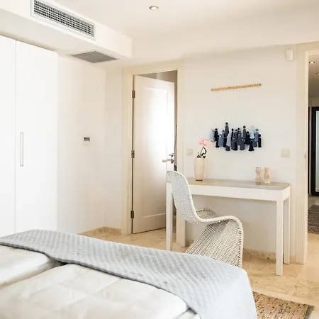 Seacrete Villa *