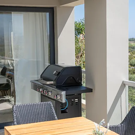 Seacrete Villa *