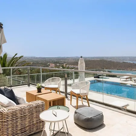 Seacrete Villa *